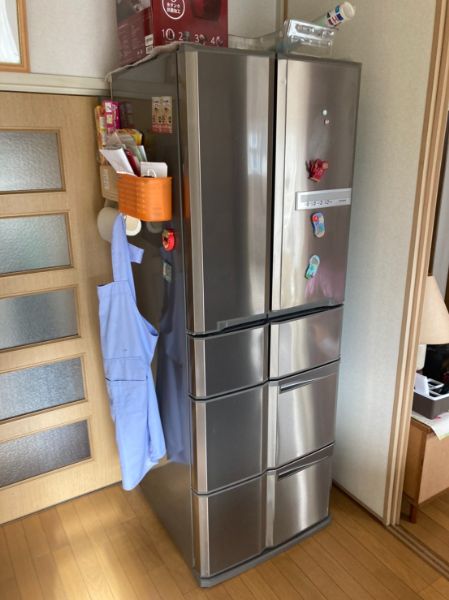 2018年製 三菱　ファミリータイプ冷蔵庫