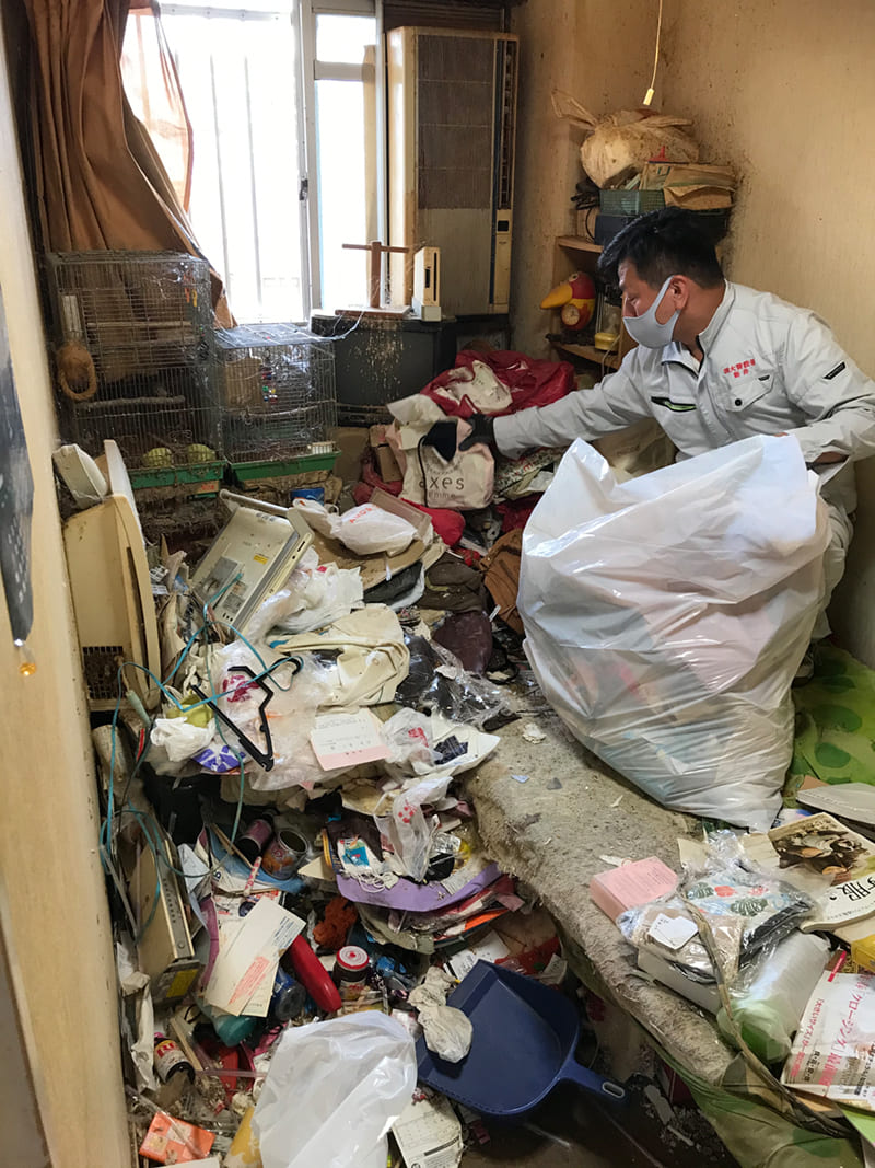ゴミ屋敷の片付け